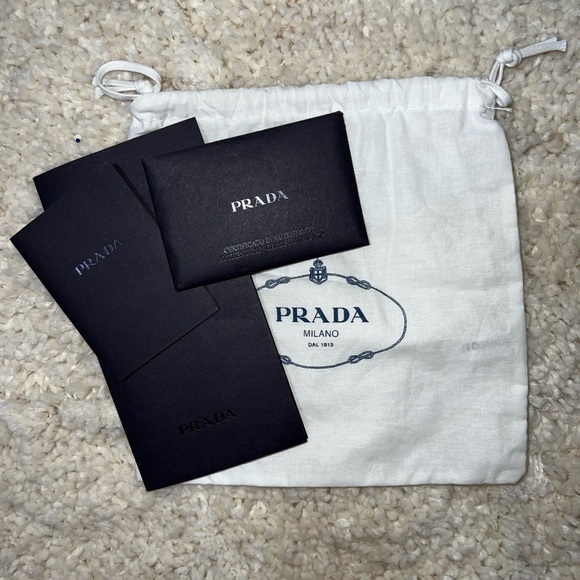 Prada vintage shoulder bag - Picture 9 of 9